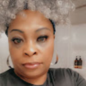 Meet your Posher, Letitia